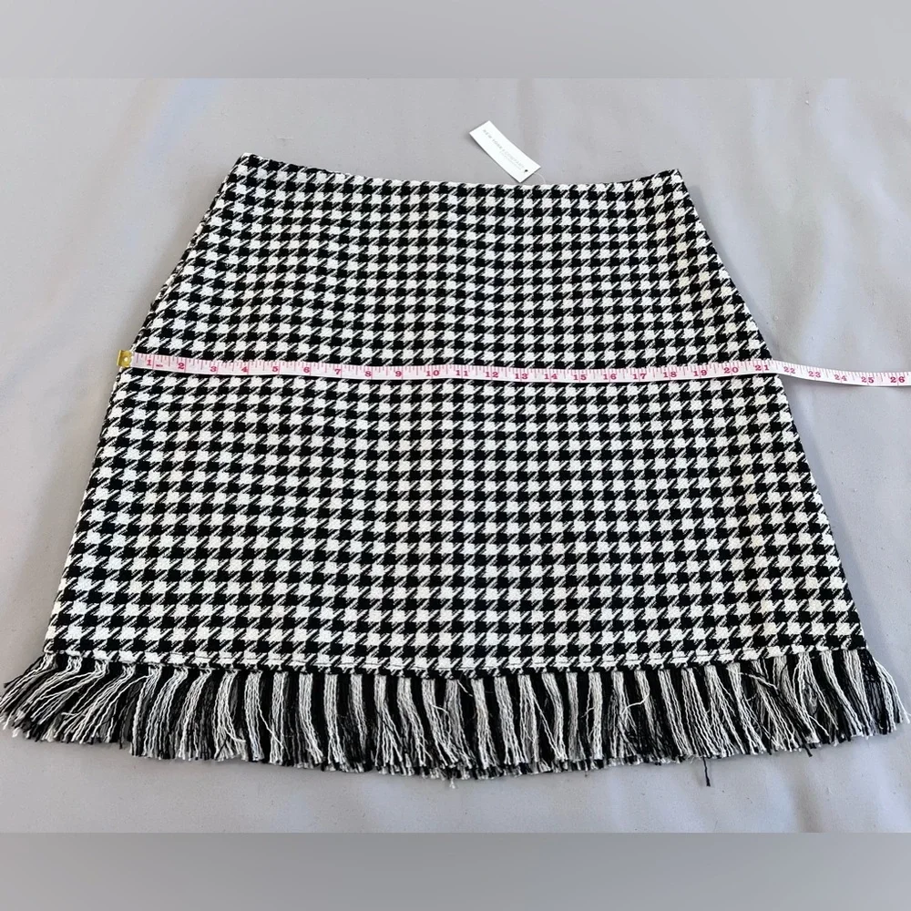 NWT! New York & Company Plaid‎ Black White Skirt Size Large Women’s
